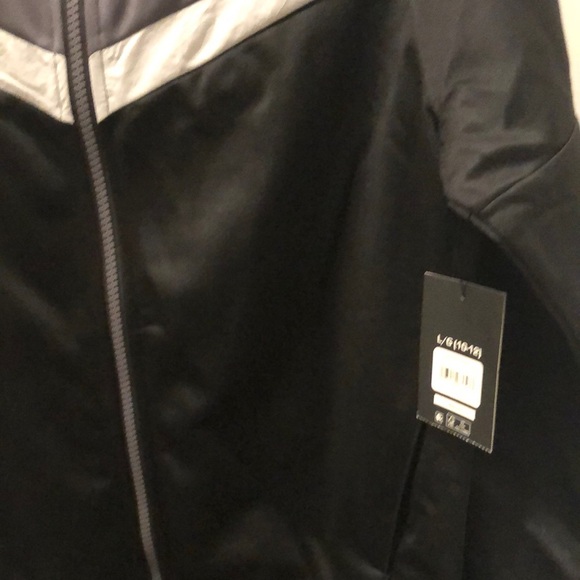 ⭐️HP⭐️ NWT ATHELTIC Black and Grey Hooded Sweatshirt Youth Large (10/12) - Picture 5 of 8